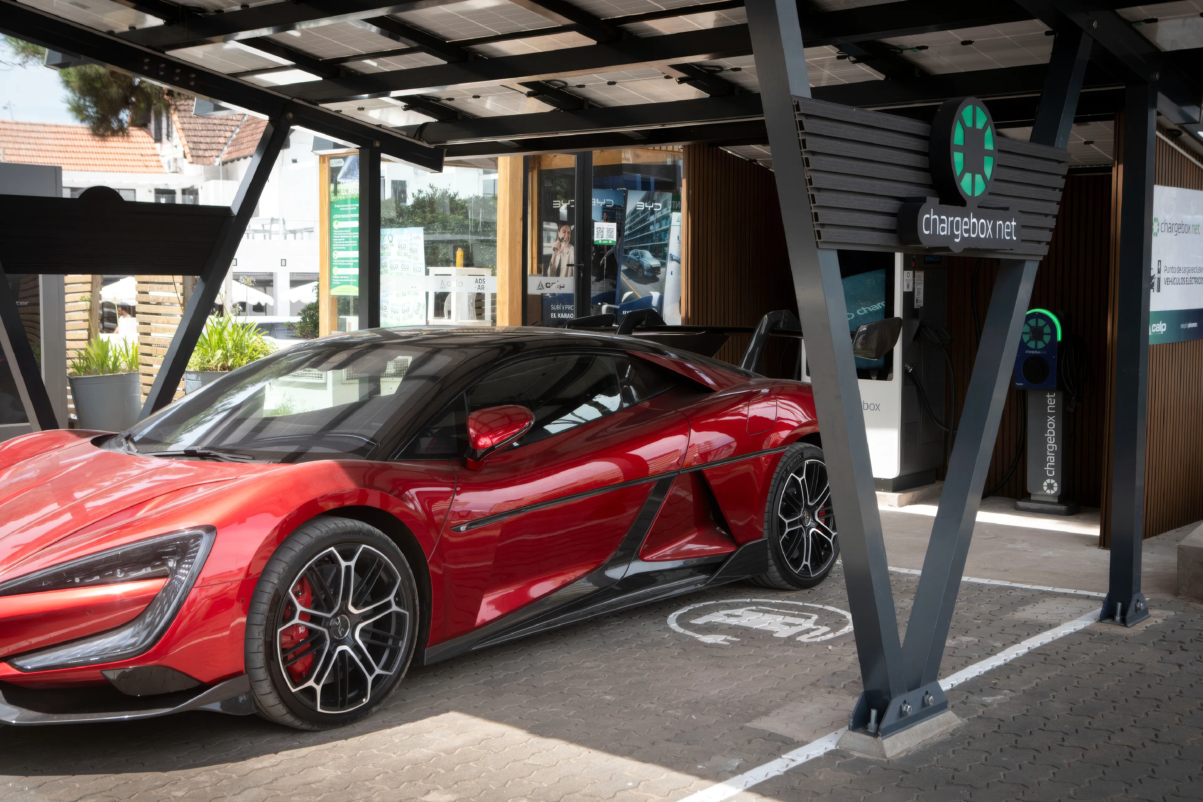 Baro Estudio Studio Branding Rebranding Logo Marca Brand Diseño Design Identidad Identity CHARGEBOX mobilidad electricmobility